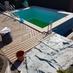 Piscine Extérieure à Coque : Élégance et Facilité d'Entretien Réunies Douarnenez